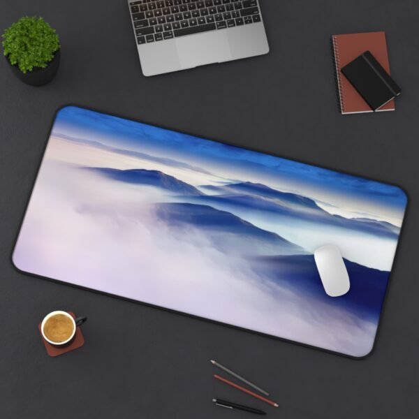 desk mat for the minimalist with an eye for detail,